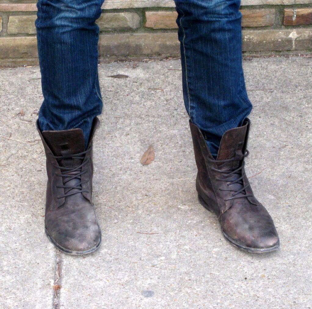 boots,design within reach