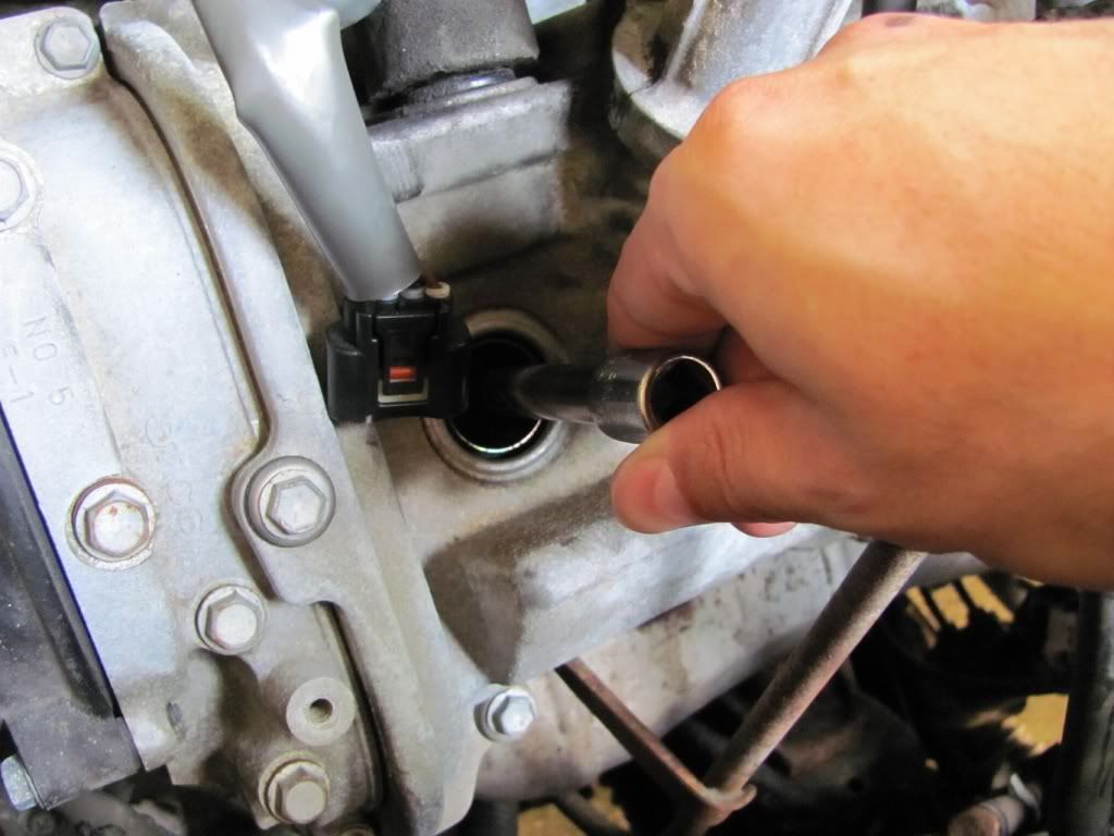 Spark Plug replacement HOW-TO w/ pictures - Toyota Tundra Forums