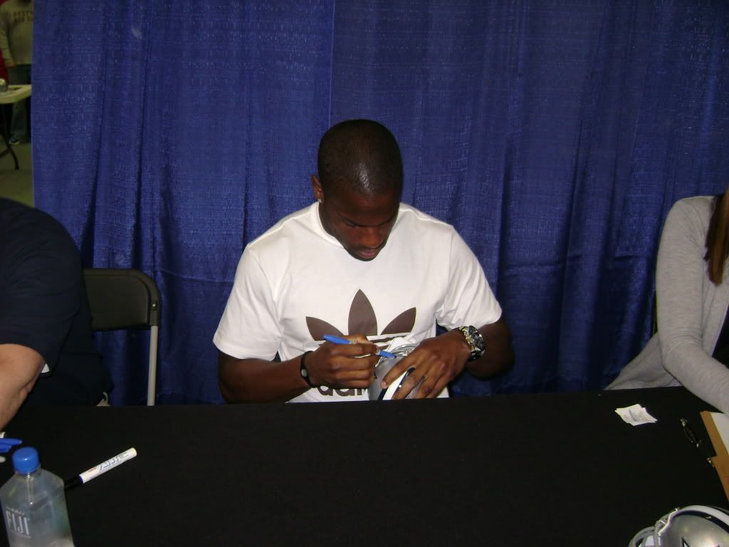 [Image: MurrayAutoSigning004.jpg]