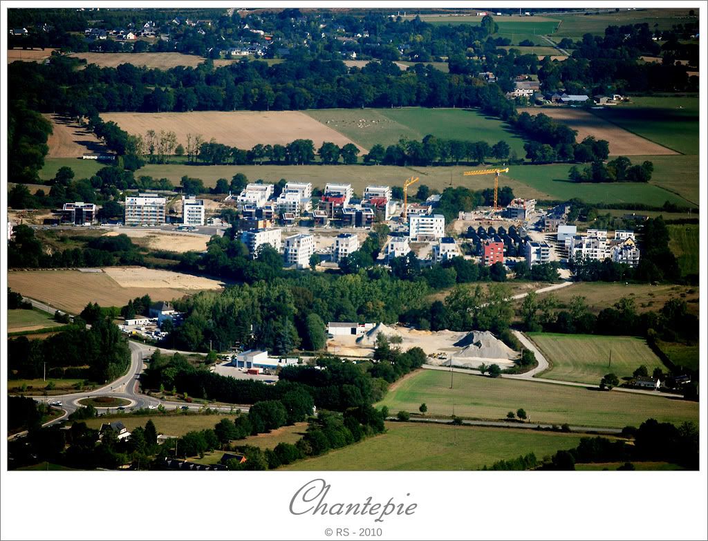 http://i916.photobucket.com/albums/ad5/unpieton2/Rennes%20aerien/11-2.jpg
