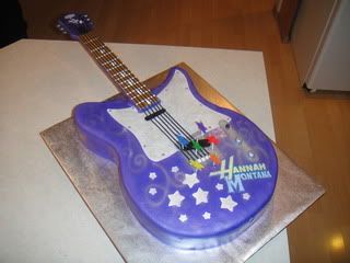 hannah montana guitar cake