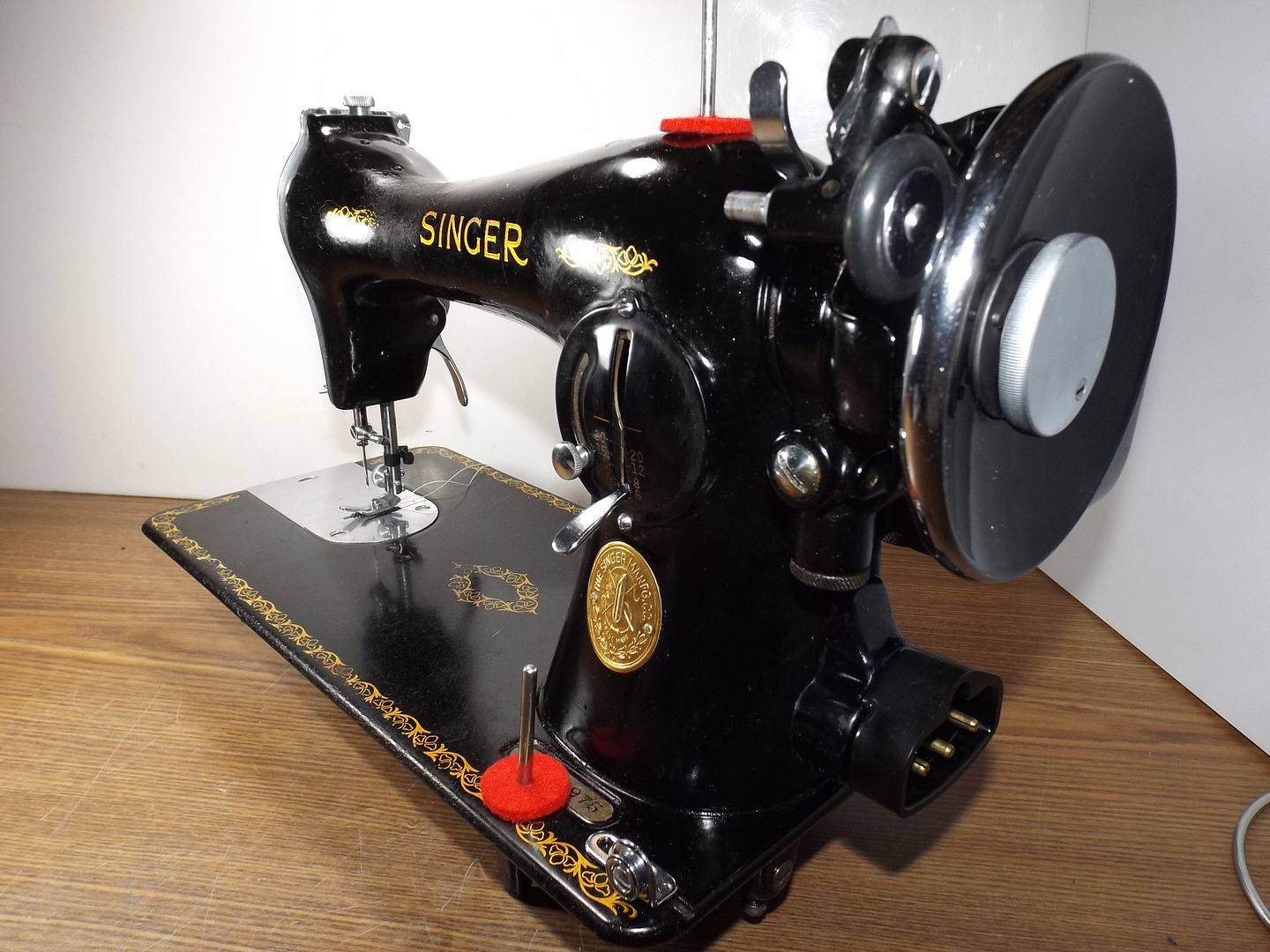 SINGER 1591 Industrial Strength HEAVY DUTY Sewing Machine LEATHER 1936