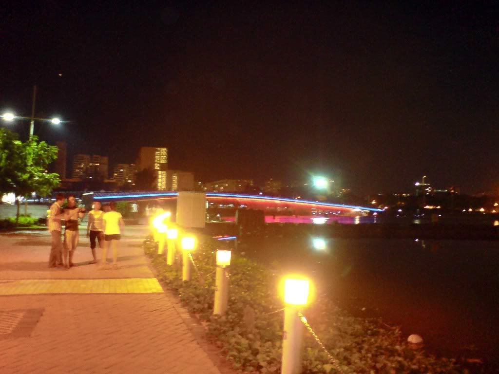 Cầu Ánh Sao đi NTN vậy.Mình cứ đi lạc mãi.